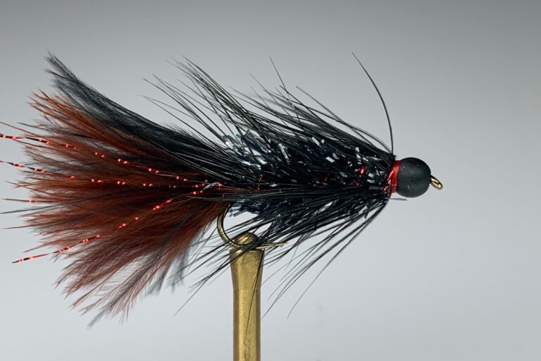 BLOOD TAIL BUGGER (BLACK HEAD) *TUNGSTEN*